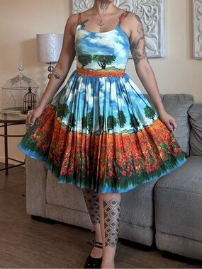Retro Bernie Dexter Poppy Field Pleated Dress